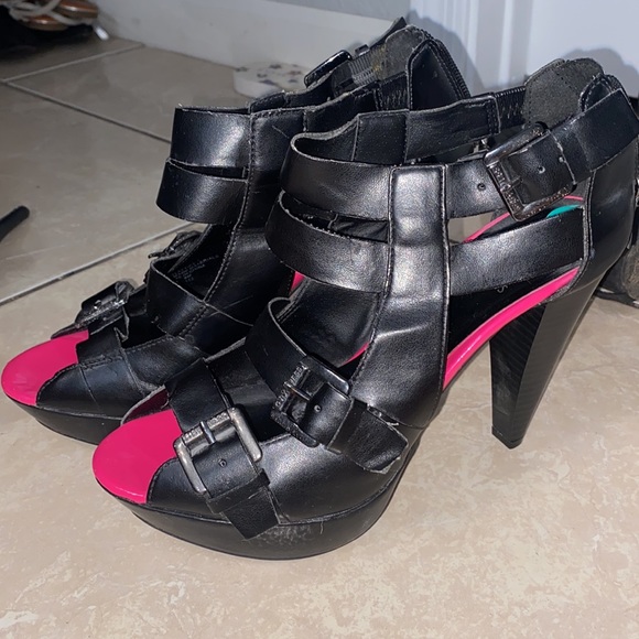 G by Guess Heels - Picture 3 of 3